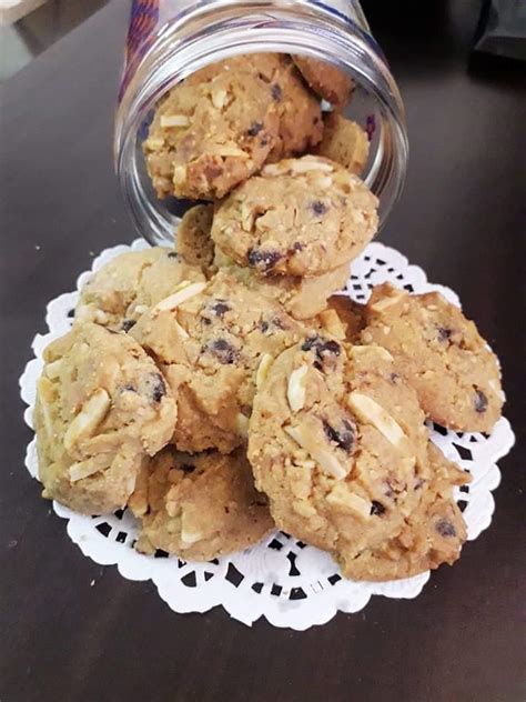 Maybe you would like to learn more about one of these? Resepi Biskut Nestum Choc Chip Yang Sangat Crunchy. Guna ...
