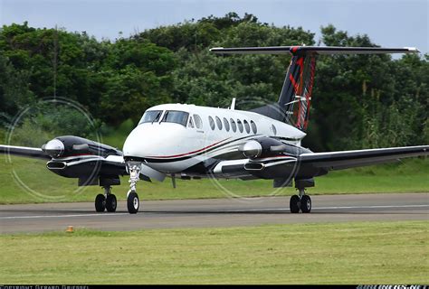 Beechcraft 350i King Air B300 Untitled Aviation Photo 2621927