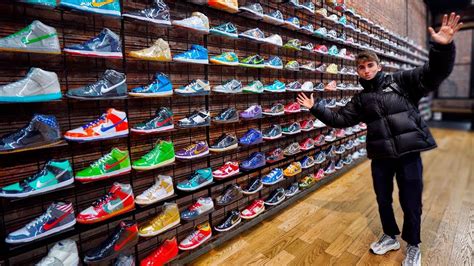 La Mayor Tienda De Zapatillas Del Mundo 45000€ Nike Air Mag Vlog