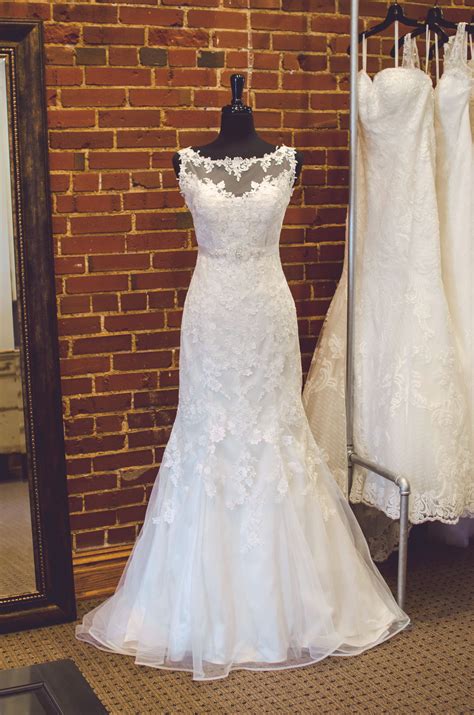 Style 5932 By Stella York Is The Perfect Lace Fit And Flair Featuring A