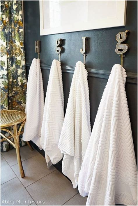 20 Towel Display Ideas For Contemporary Bathrooms