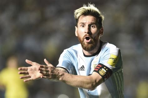 Parece viável ter messi ligado ao barça para o resto da vida sem a necessidade de lhe pagar um salário. Messi paga salario de empleados AFA