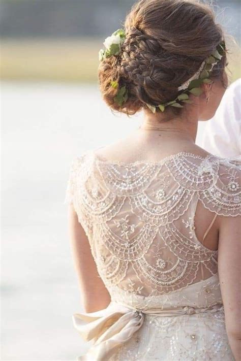 Pin By Rita Leydon On Cream And White In 2020 Wedding Dresses Beaded