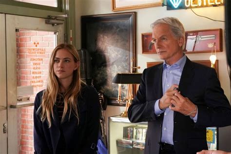 cbs announced today the premiere dates for its 2019 2020 fall season that begins monday sept