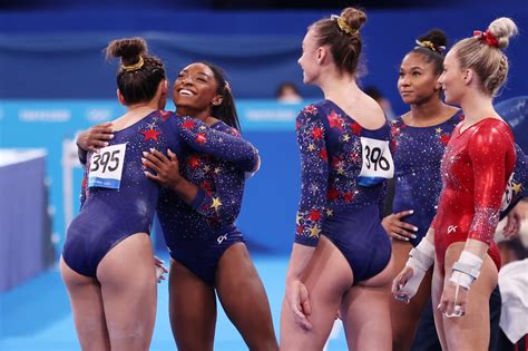 Us Womens Gymnastics Who Is Moving On To Olympic Finals Popsugar Fitness