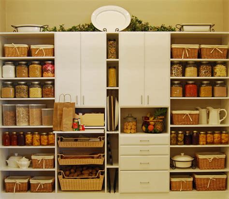 Adding clear labels to different sized containers and jars will make your life a whole lot easier. 15 Kitchen Pantry Ideas With Form And Function