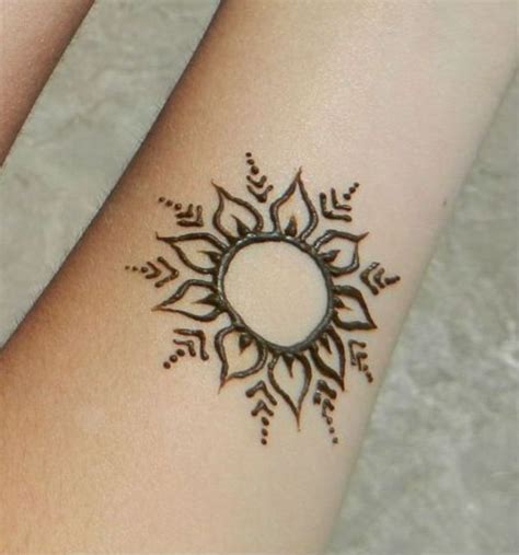 Heart And Flower Simple Henna Designs Henna Tattoo Designs Henna
