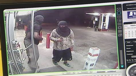 Burglars Target Stores Atm Steal 1600 In Cash Abc13 Houston