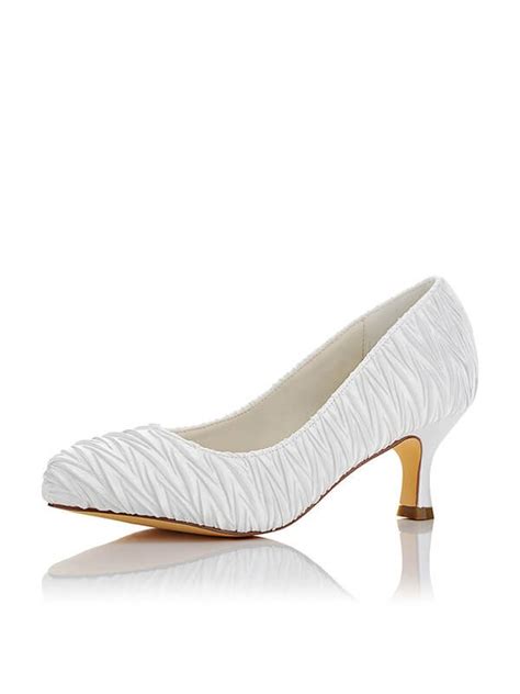La nostra accurata selezione permette di scegliere fra oltre 200 brand internazionali di lusso tra cui prada, givenchy e burberry. Scarpe Sposa Tacco 13 / Scarpe Donna Decolte Gioiello ...