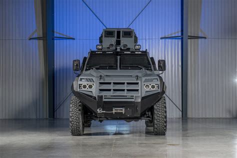 Roshel Unveils Senator Armored Rescue Vehicle Blue Line