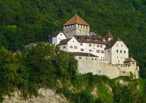 The castle in Vaduz, capital of Liechtenstein | Buy this pho… | Flickr
