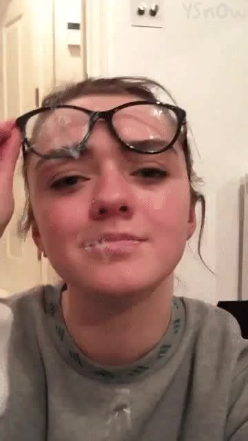 Maisie Williams Cum Face Gif Xpost From Gotporn Scrolller