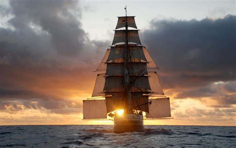 We Love Beautiful Classic Boats And Tall Ships Classic Sailing