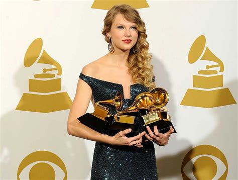 2024 Grammys Taylor Swift Wins Corri Doralin