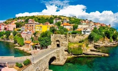 Batı karadeniz bölgesinde bulunan şehir, bir zamanlar zonguldak'ın bir. Amasra Nerede - Nasıl Gidilir - Amasra Gezilecek Yerler ...