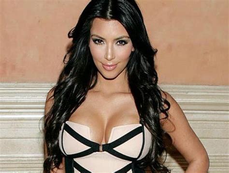 Kim Kardashian Luce Y Presume Su Abdomen Plano Fotos Espectaculos Correo