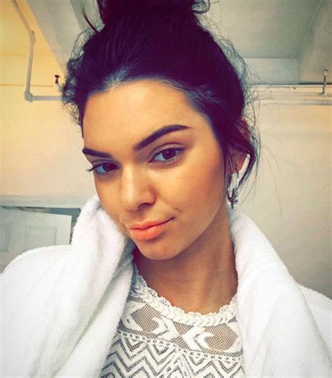11 Easy Tricks We Learned From Kendall Jenner S Makeup Artist Kendall And Kylie Jenner