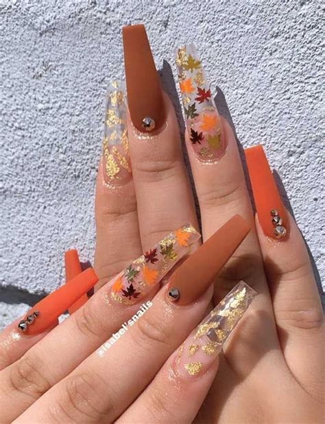 40 Insanely Cute Thanksgiving Nails That You Need To Try This Year