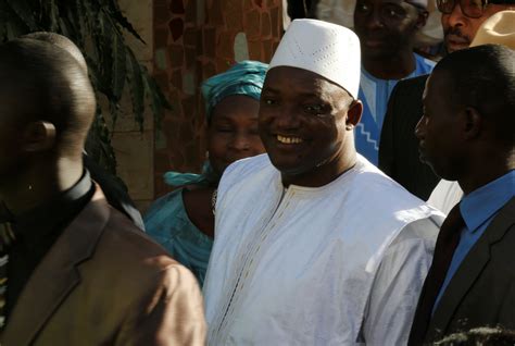 Gambia S Yahya Jammeh Approaches Final Deadline As Troops Close In