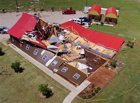 13 Dead Dozens Injured After Tornadoes Storms Batter South Nbc News