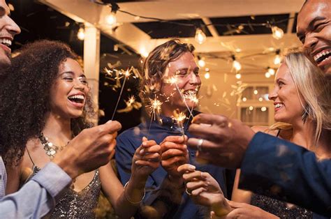24 New Year S Party Ideas Tips For Celebrating Nye At Home Stuwo