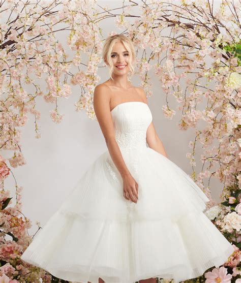 Stunning Strapless Tulle And Lace Ballerina Length Wedding Dress