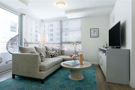 Sep 26, 2019 · make sure that your bed is centered on the rug. Chic 8x10 area rugs Decorating for Living Room Contemporary