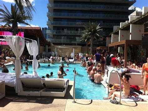Las Vegas Adult And Topless Pools Parties