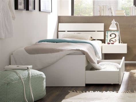 Die matratze 100x200 cm eignet sich besonders gut für singles. Einzelbett in z.B. 100x200 cm mit Schubladen in Weiß ...