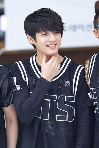 File:Jeon Jung-kook at an fansign in Busan on July 27 ...