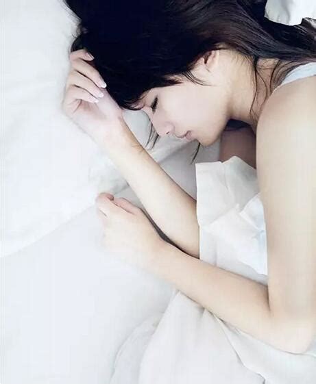 女性睡美容觉最佳时间，睡美容觉要注意哪些问题 搜狐