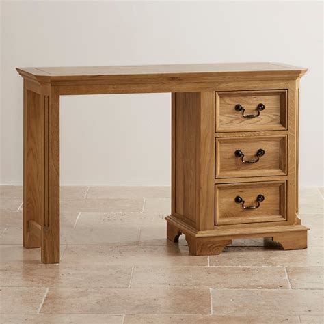 Oak furnitureland is a british furniture retailer specialising in fully assembled hardwood cabinet and dining furniture, and sofa ranges. Edinburgh Natural Solid Oak Dressing Table by Oak ...