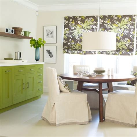 Best green kitchen cabinet ideas. Kitchen with bold green cabinetry | Green kitchen colour ...
