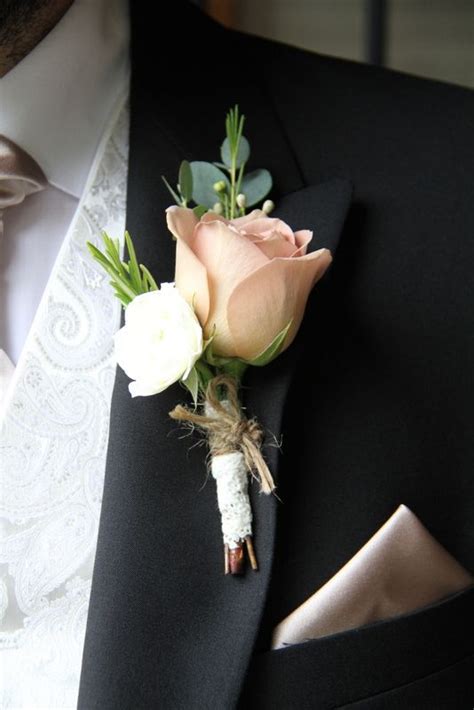Dan sekarang masalah yang terbesar yang dihadapi oleh adik saya ialah parut jerawat. Groom boutonniere: Quicksand rose, white majolica spray ...