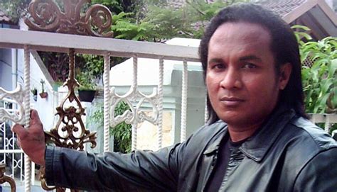 Akibat perbuatannya itu, dia terancam hukuman mati. Enam Anak Buah John Kei Masuk DPO Polisi - Metro Tempo.co