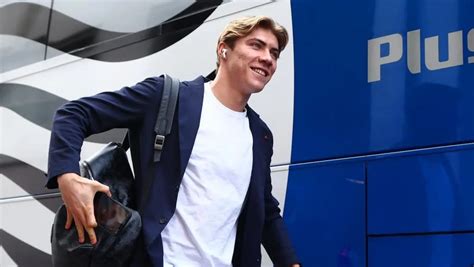 Rasmus Hojlund Completes Man United Medical After Jetting Into