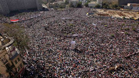 egyptian islamists rally in cairo against military the new york times