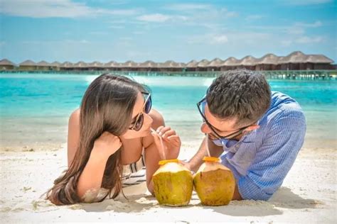 Honeymoondiaries This Couple Got A Honeymoon Shoot Done In Maldives And Its Amazing