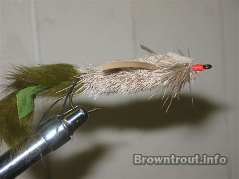 Tying A Deer Hair Mouse Pattern For Fly Fishing For Large Brown Trout