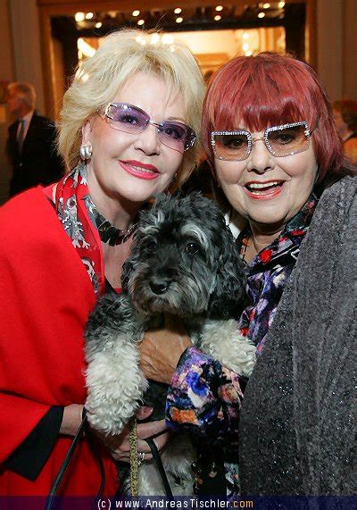 Renate holm is an opera singer and actress. Promi.at - Fotos von Promis Prominente Promifotos Stars ...