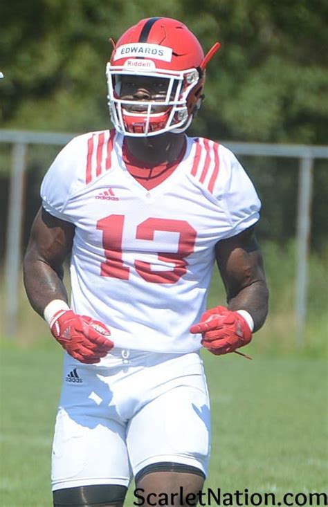 The bar represents the player's percentile rank. TheKnightReport - Rutgers RB Gus Edwards rushing towards a ...