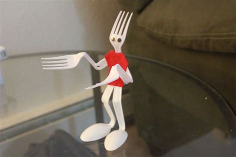 Bring Your Spoons And Forks To Life Plastic Spoon Crafts Fork