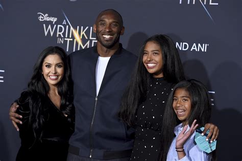 kobe bryant and wife vanessa had pact never to fly in helicopter together in case of crash