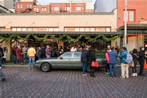 How to Avoid a Tourist Trap • Authentic Asheville