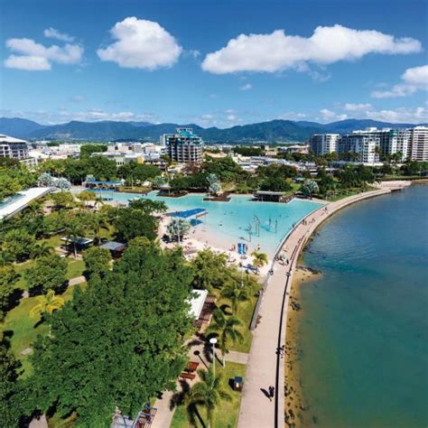 Cairns Day Tours