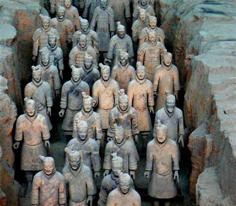 terracotta warrior army of emperor qin shi huang di