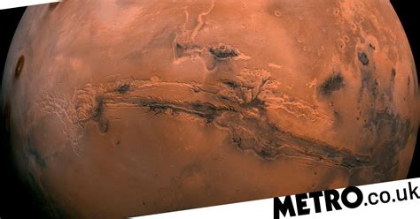 Alien Life Could Be Hiding Inches Under The Martian Surface Metro News
