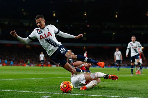 Arsenal vs. Tottenham Hotspur: final score 1-1, Spurs with a hard 