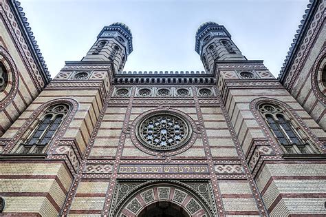 The Largest Synagogues In The World Worldatlas
