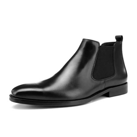 Chelsea boot with pointed toes tends to look smarter when worn with a sharp tailored suit. formal men chelsea boot mens dress boots | Wincheer